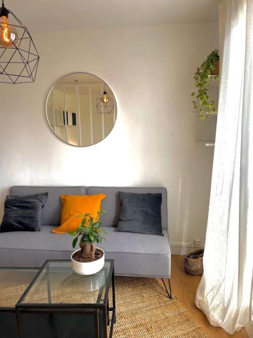 Superbe Studio Avec Parking Gratuit Sur Place Paray-Vieille-Poste Экстерьер фото