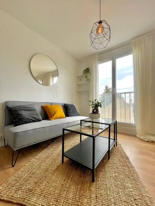 Superbe Studio Avec Parking Gratuit Sur Place Paray-Vieille-Poste Экстерьер фото